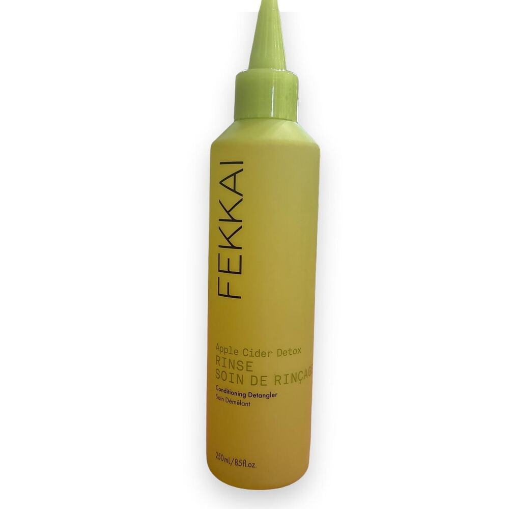 Yellow hair dye in a